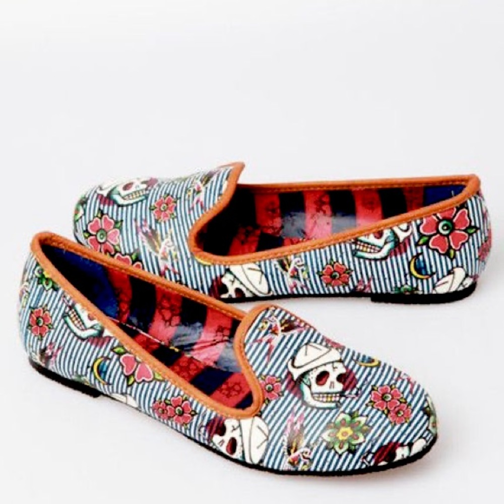 ISO Iron Fist Filthy Landlubber Flats sz 5